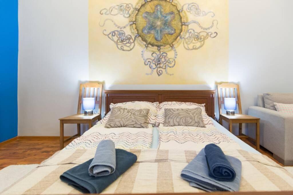 The Quiet Blue Home In The City Center! كراكوفيا المظهر الخارجي الصورة